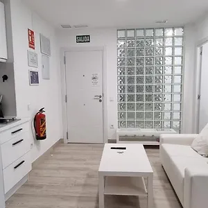 Apartamento New York Style, Bien Comunicado , Madrid España