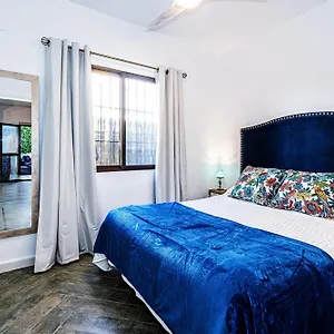 Pandora House , Málaga España